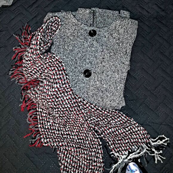SALE!!! NEW - Large made in Ireland-Black Tweed wool Button Front Jacket & Scarf - Picture 3 of 10